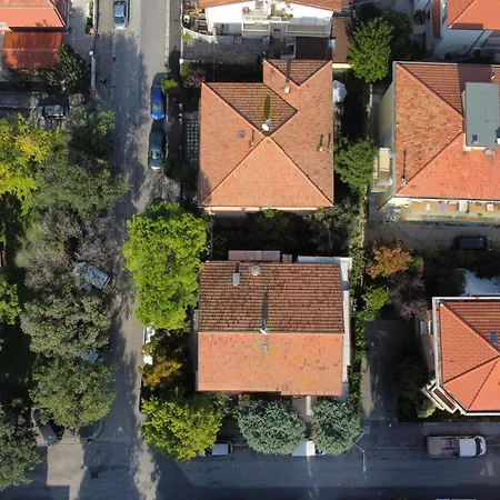 La Montagnola Apartment